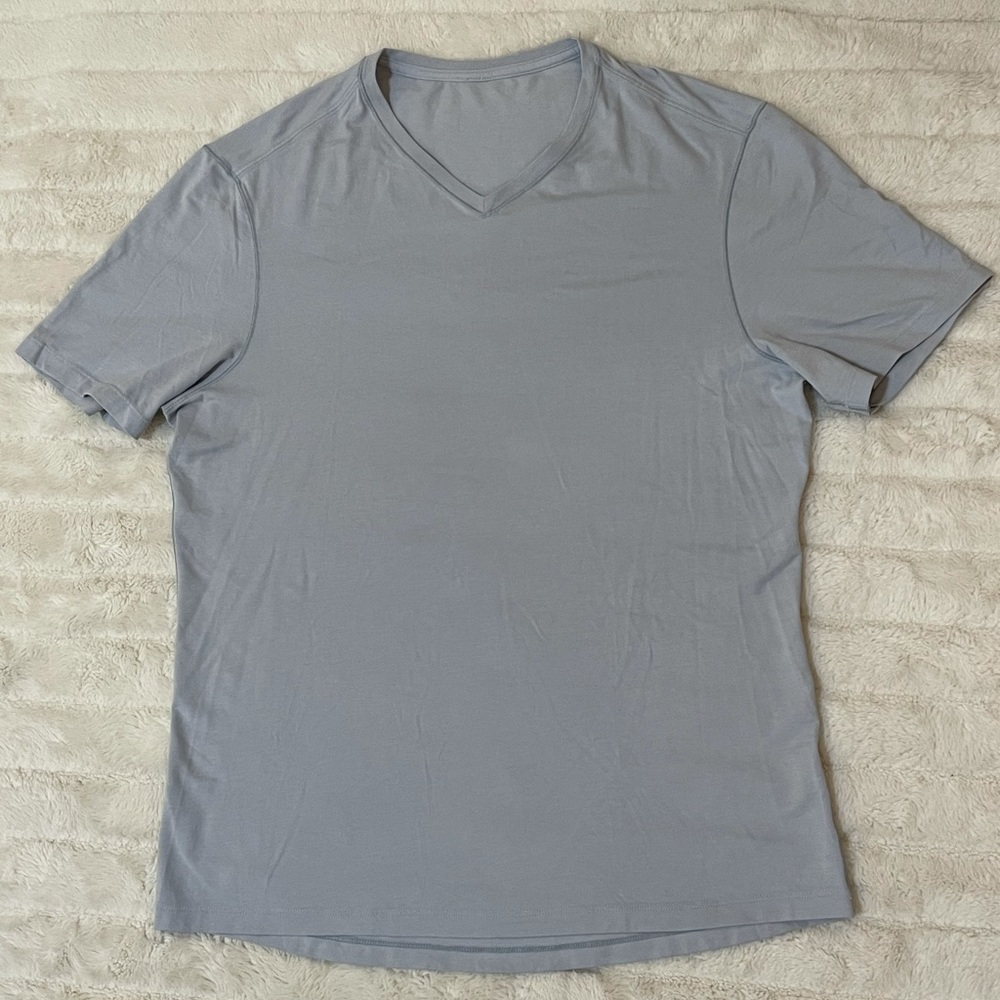 Men’s Lululemon Fundamental V neck